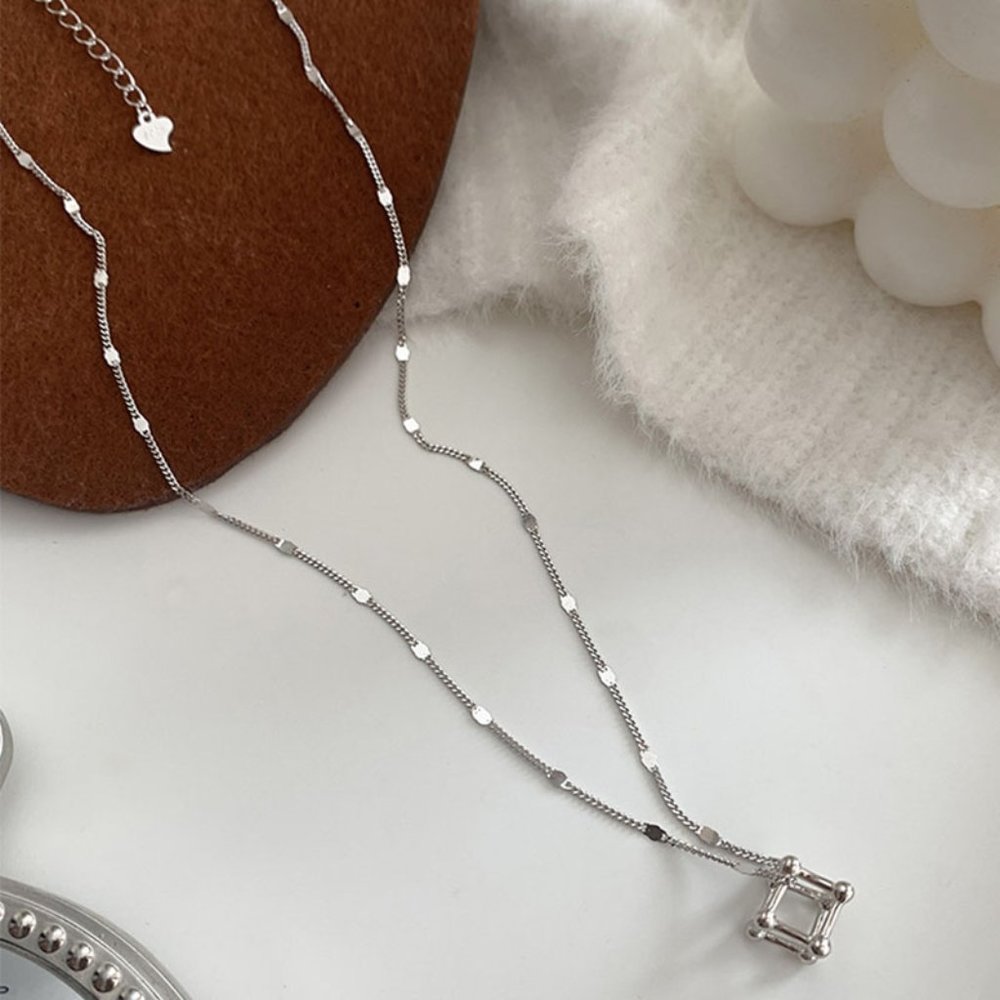 NEW Silver Simple Cube Geometric Necklace - Picture 8 of 12